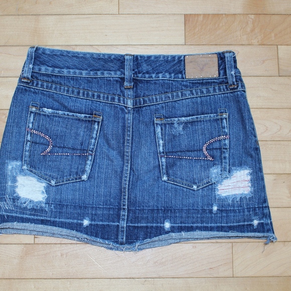 American Eagle Womens Jean Skirt Size 2 Distressed - Picture 6 of 8